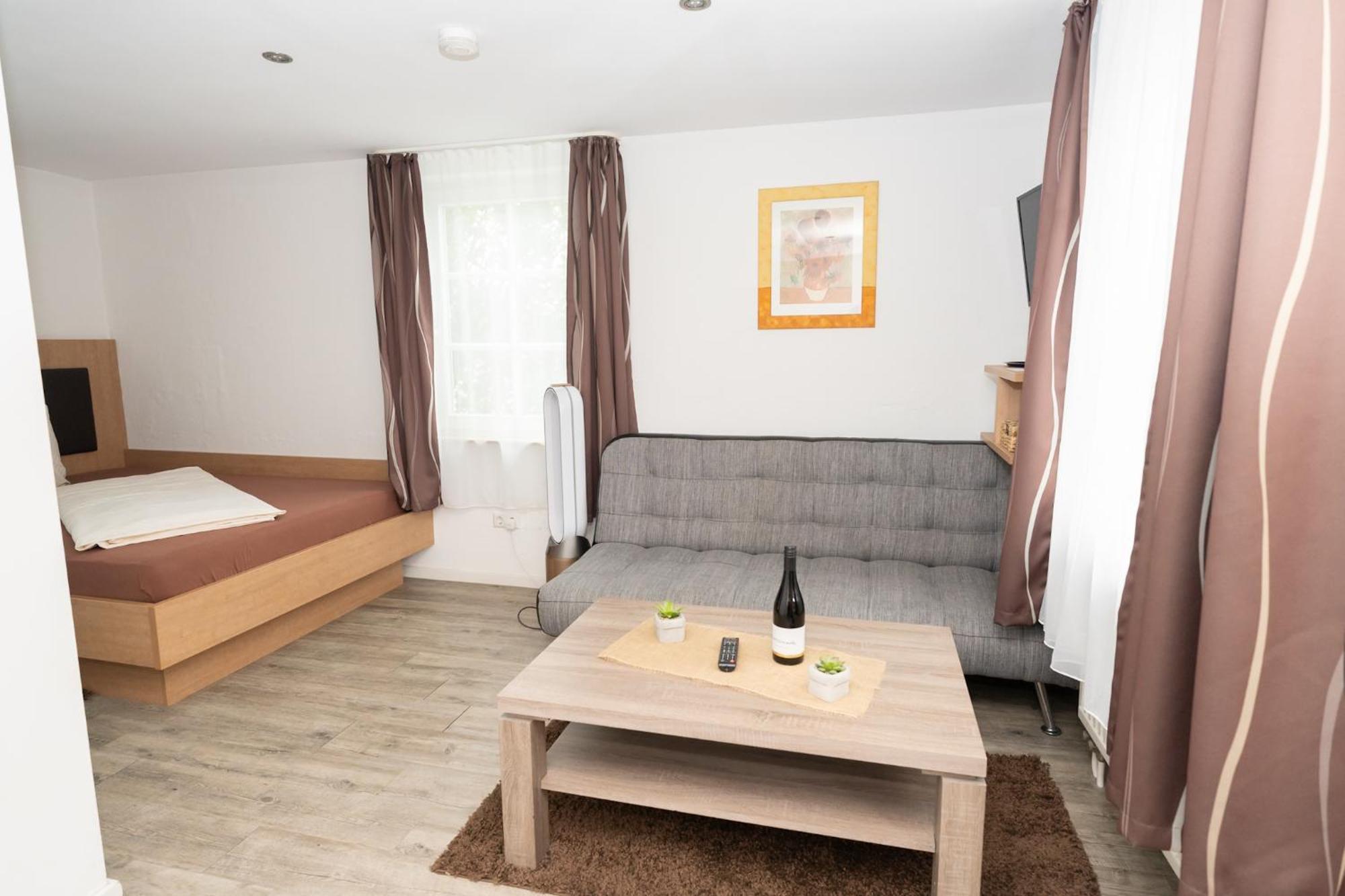Hotel Garni BURG WALDENSTEIN Rudersberg Buitenkant foto